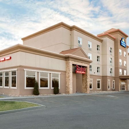 Days Inn & Suites By Wyndham Edmonton Airport Leduc Ngoại thất bức ảnh